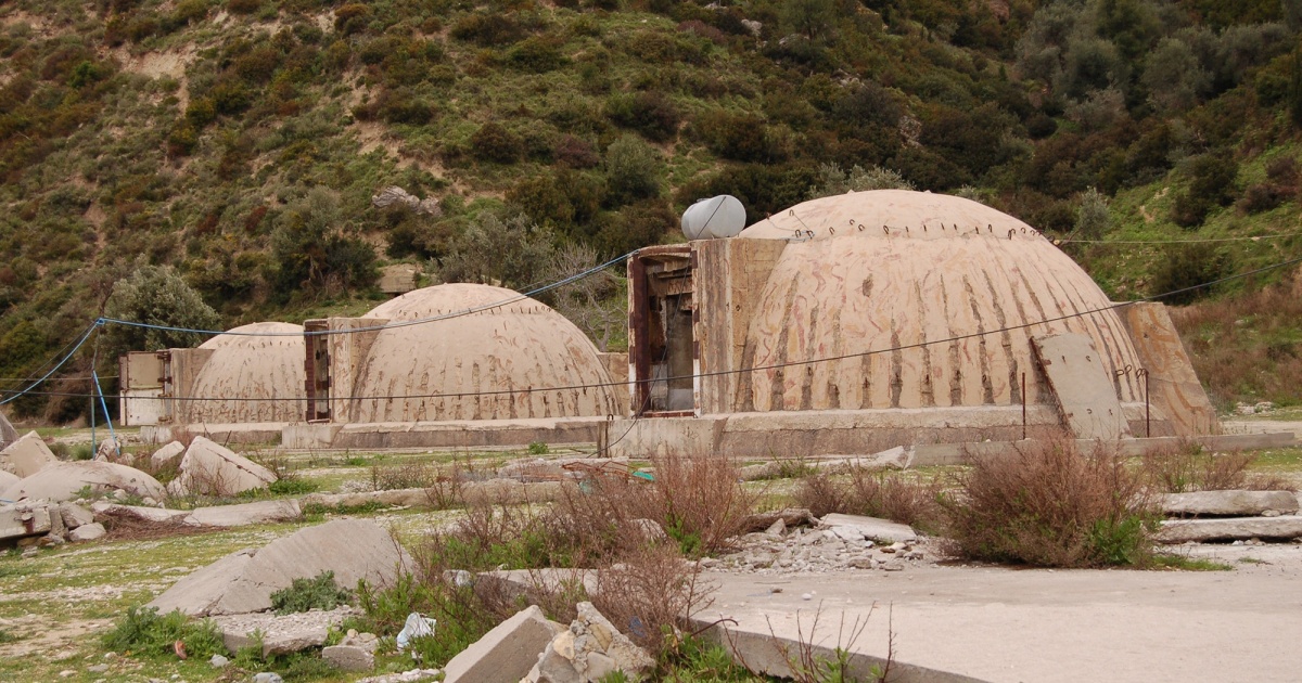 Enver Hoxhas Bunkers Bourbouze Graindorge